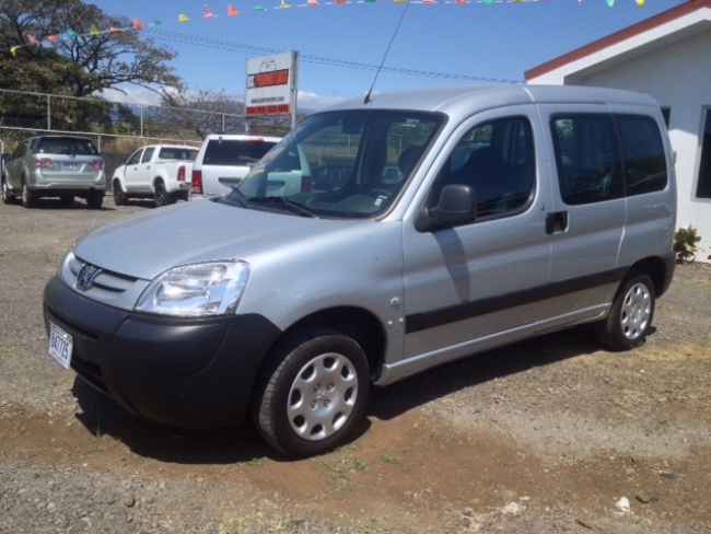 Peugeot PARTNER Origin 2011 Costa Rica Autoguiacr.com Sirioscr.net Peugeot PARTNER Origin 2011 Costa Rica Autoguiacr.com Sirioscr.net
